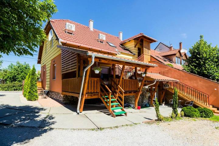 Apartament wakacyjny dla 2 osób, z ogród w Eger