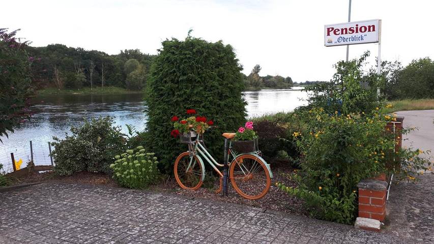 Ferienwohnung für 3 Personen, mit Garten