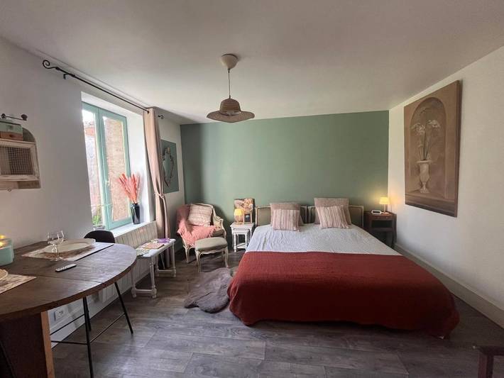 Chambre d’hôte pour 2 personnes, avec vue et terrasse