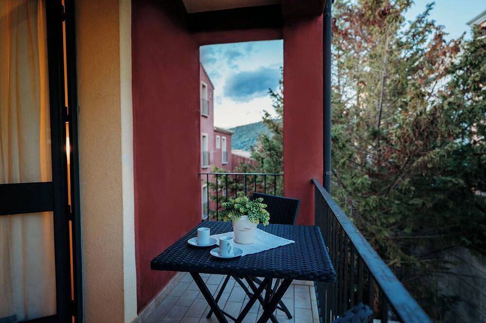 Ganze Wohnung, Two-room apartment - Prime location, 3km from the beautiful Torre di Barì beach. in Bari Sardo, Ogliastra Provinz