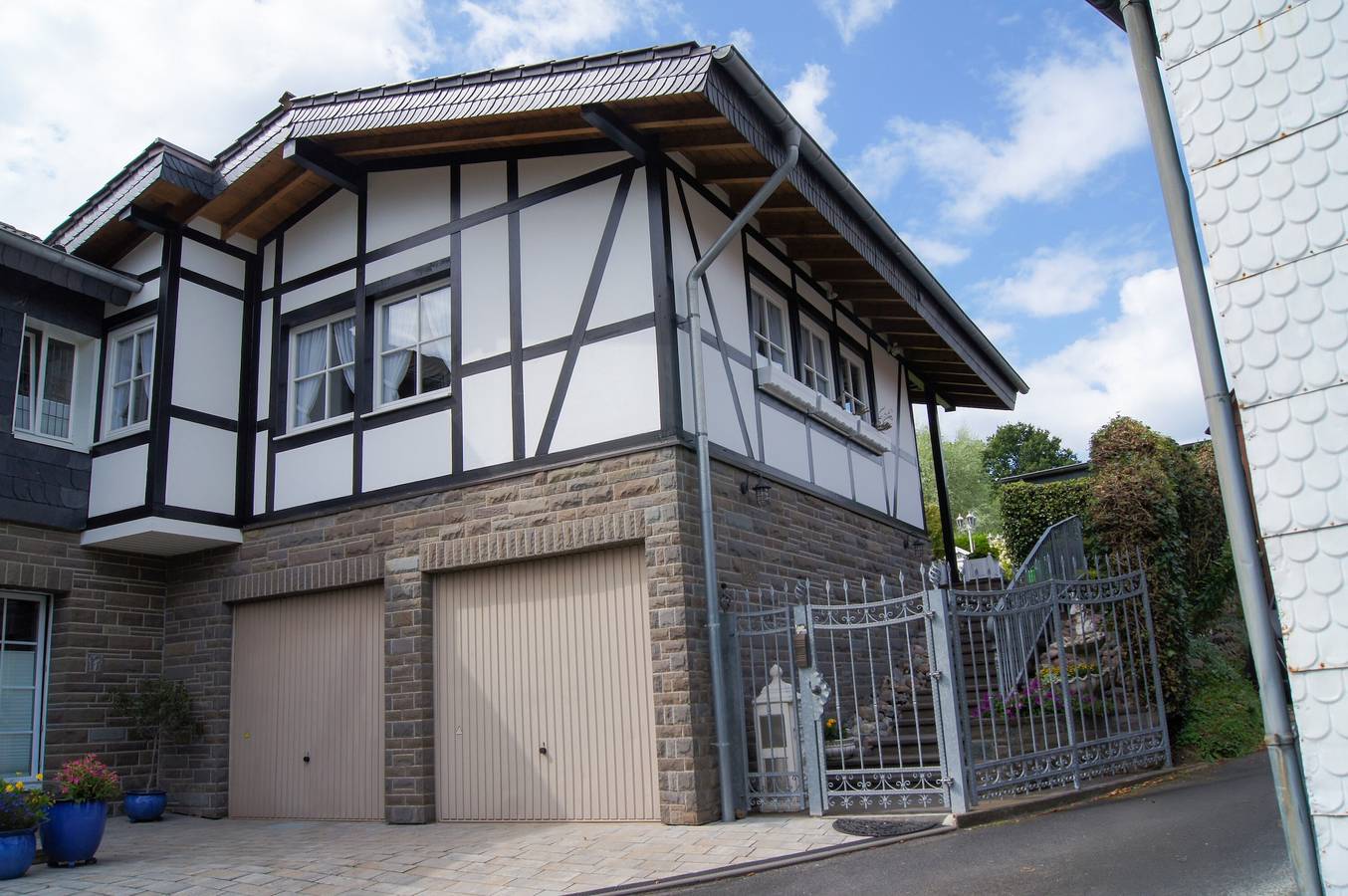 Ganze Wohnung, Apartment im Bergischen Fachwerk mit Garten im Bergischen Land in Overath, Rheinisch-Bergischer Kreis