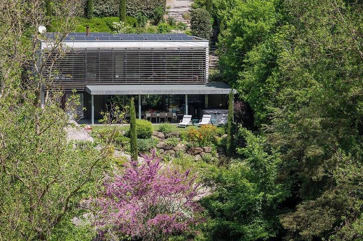 Gite Gorges du Tarn Villa contemporaine 5 étoiles Gite Design Spa Plage privée in Mostuéjouls, Parc naturel régional des Grands Causses