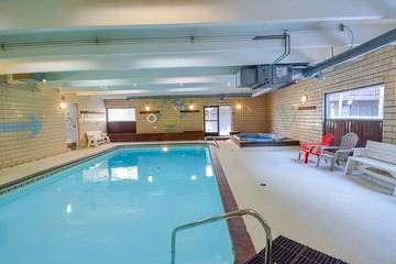 Apartment for 4 Guests in Frisco, Arapaho National Forest, Picture 2