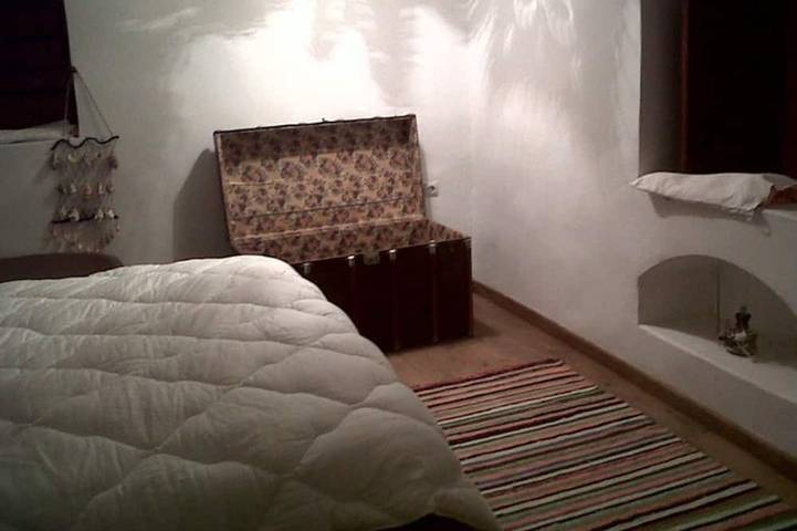 Location de vacances pour 5 personnes, avec jacuzzi ainsi que terrasse et jardin dans Panormos - 2