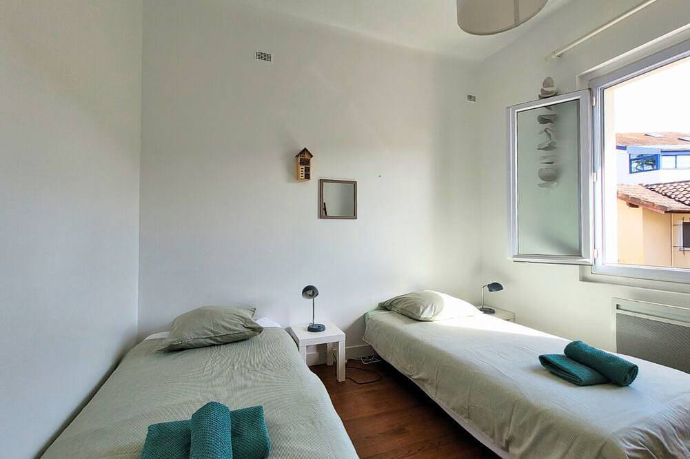 Entire apartment, Apartment for 4 in Hossegor town center in Lake Hossegor, Hossegor