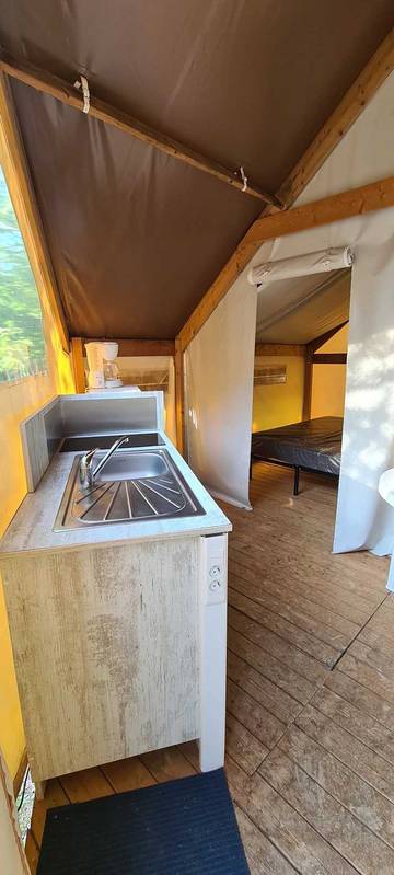 Tienda para 4 Personas en Reyrevignes, Parque Natural Regional Causses du Quercy, Foto 2