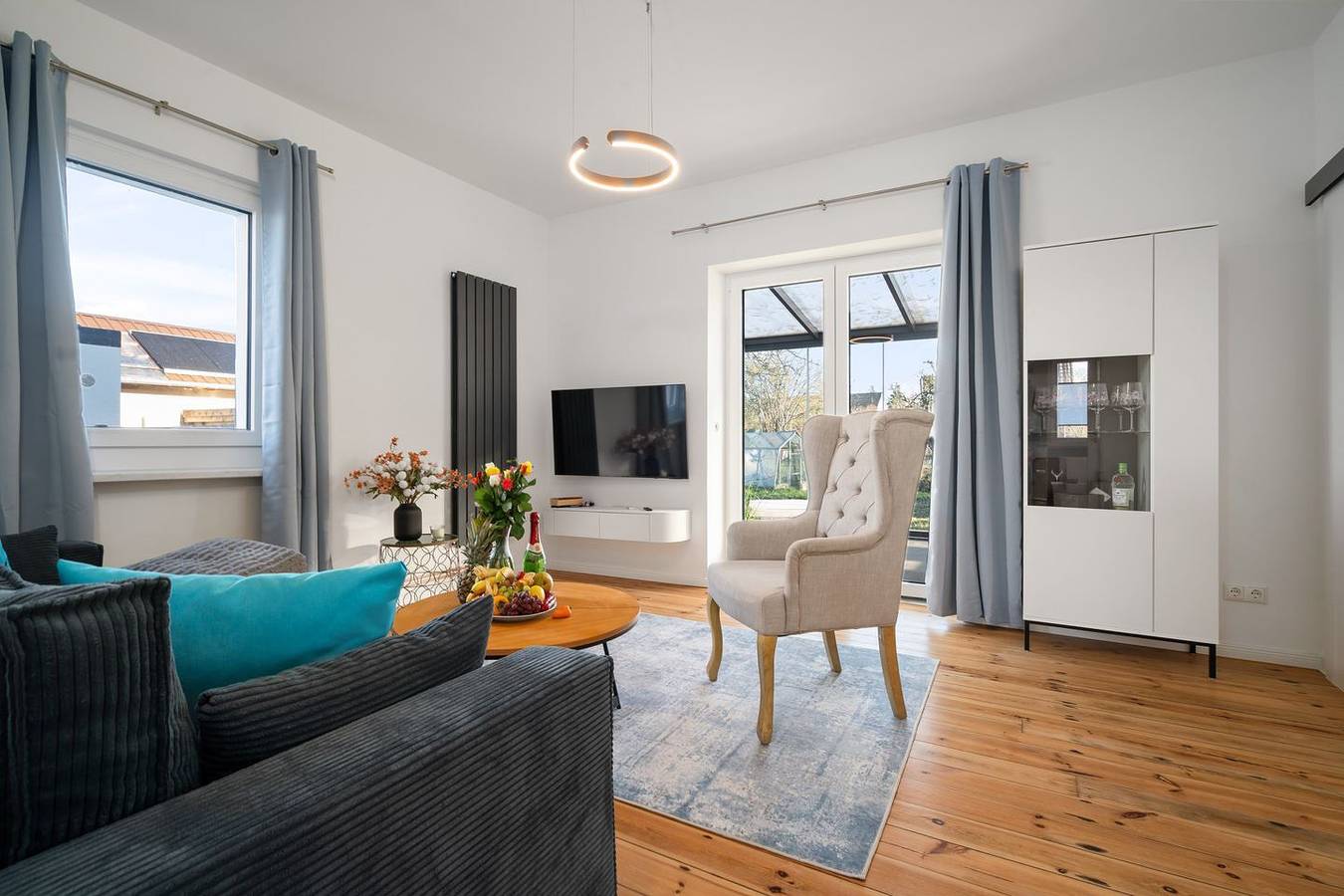 Ganze Wohnung, Moderne Ferienwohnung im Eg mit Wintergarten in Rechlin unweit der Müritz in Rechlin, Müritz