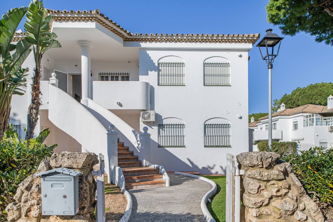 Ganze Wohnung, Apartment 'Las Quintas' mit privater Terrasse, Wlan und Klimaanlage in Novo Sancti Petri, Chiclana de la Frontera