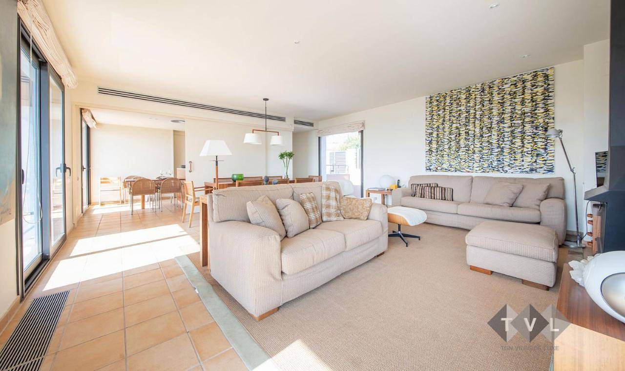 Villa für 13 Personen mit Whirlpool in La Móra, Tarragona