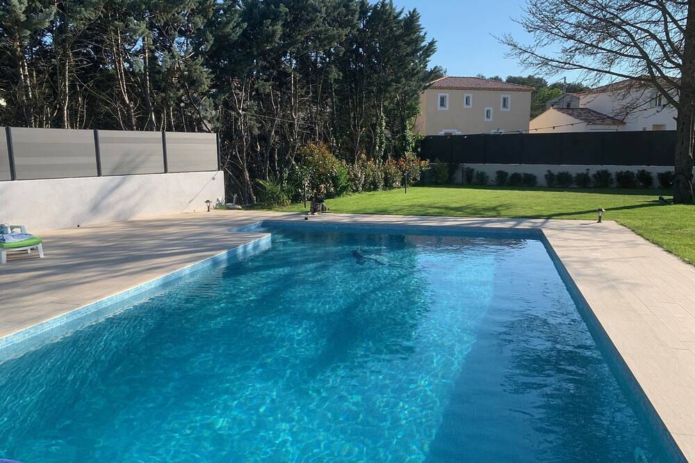 Large Villa - Charming Provencal village - Swimming pool - Petanque court in Peynier, Aix-en-Provence region