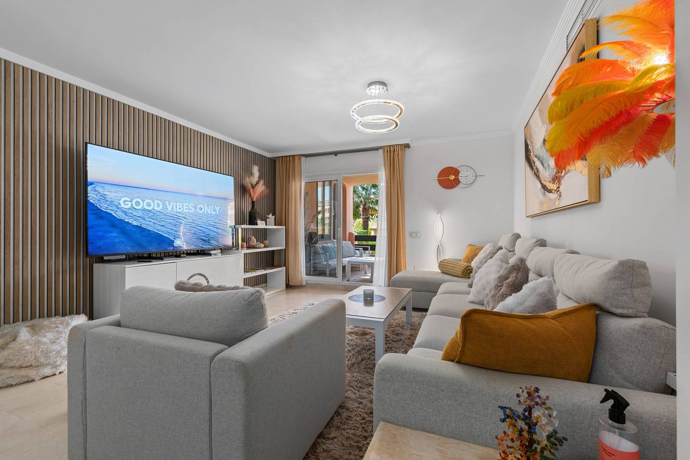 Apartamento entero, Apartamento 'Casares Beach Golf' con piscina compartida, Wi-Fi y aire acondicionado in Playa Ancha, Casares