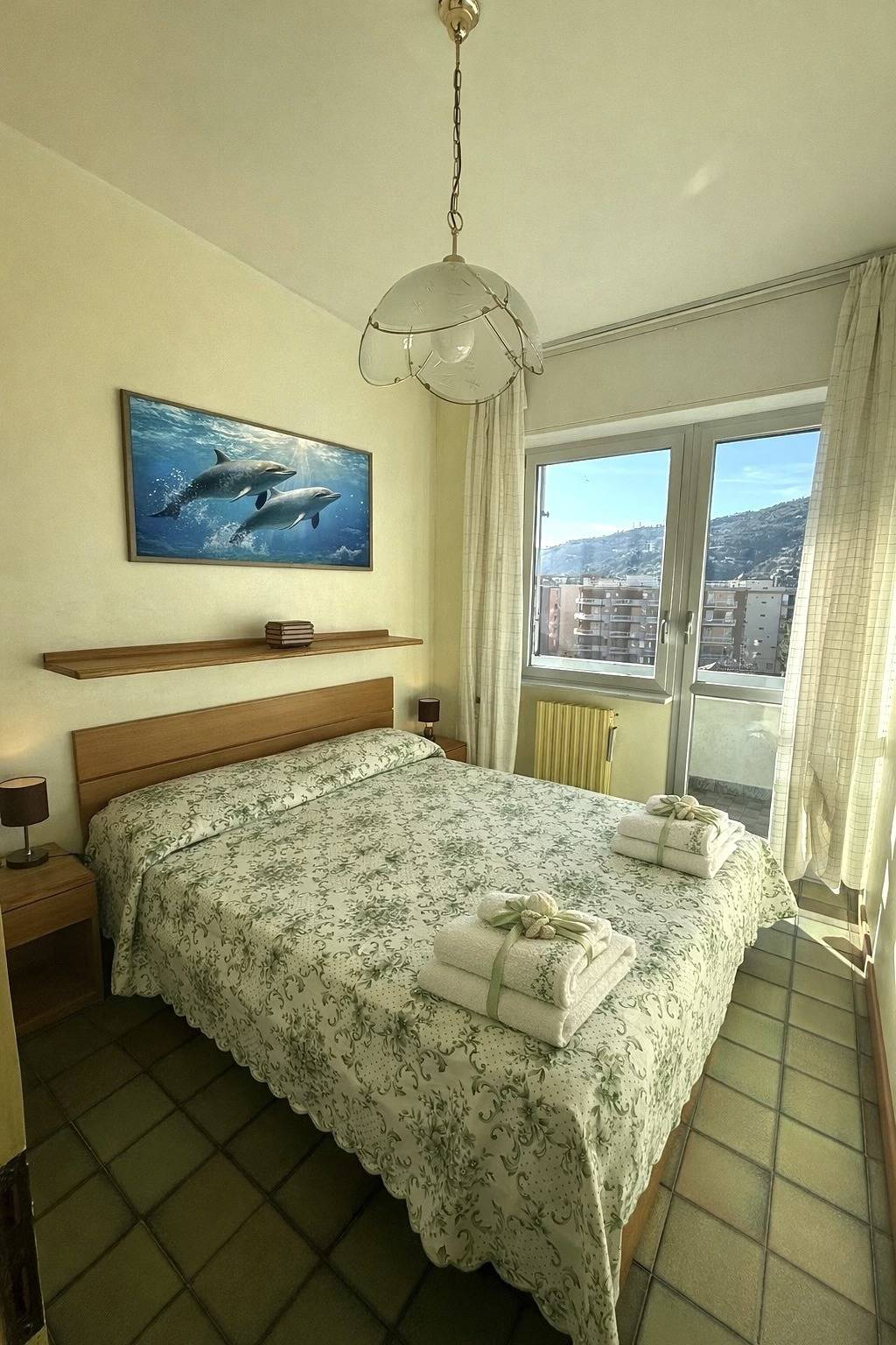 Entire apartment, Fronte mare con terrazza per Tramonti top in Andora, Riviera di Ponente