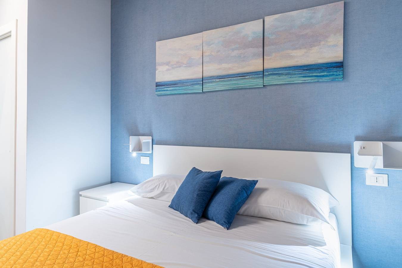 Room 104 at 'Le Saline Rooms Marzamemi' Wi-Fi and Air Conditioning (No Windows) in Marzamemi, Pachino