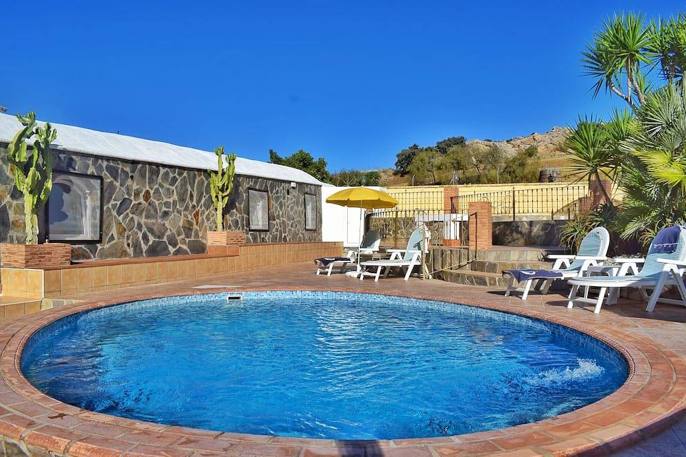 Villa Picasso auf dem privaten Rancho Navazo in Pruna, Sevilla Provinz