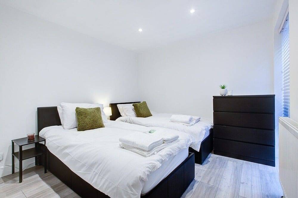 Sleek & Exquisite 3 Bedroom Home in Colchester, Essex