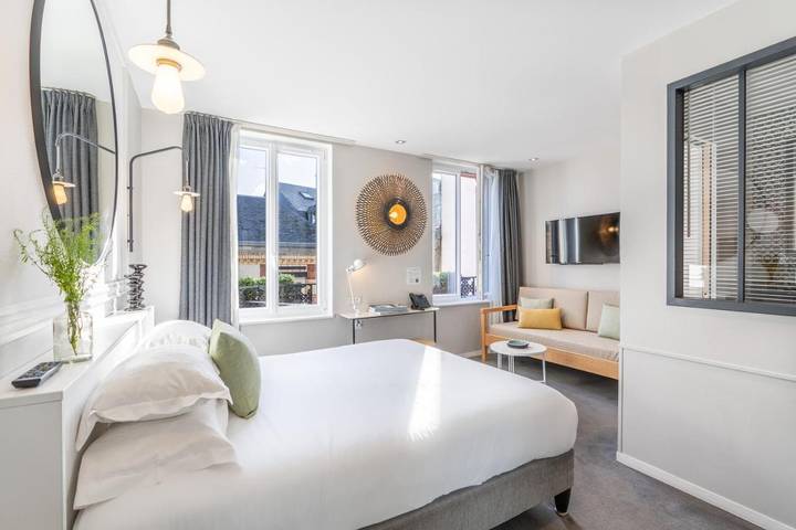Hôtel pour 4 personnes, avec terrasse, adapté aux familles