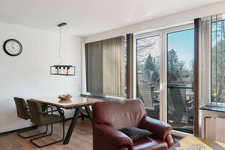 Entire apartment, Apartment "Blauer See" with Lake View, Private Terrace & Wi-Fi in Grabstede, Bockhorn