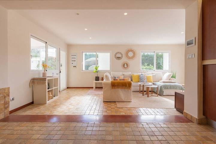 Casa rural para 6 personas, con terraza y jardín en Elche