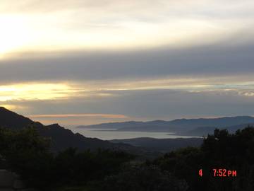Location de vacances pour 8 personnes, avec piscine ainsi que jardin et terrasse à Sartène