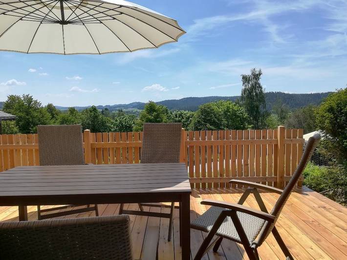 Ferienwohnung für 4 Personen, mit Balkon/Terrasse und Balkon sowie Garten in Grafenau