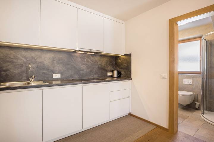Hel studio-lejlighed, Apartment "Rosalpina 1" in the Middle of the Ski Area with Mountain View, Wi-Fi & Balcony in San Vigilio di Marebbe, Enneberg