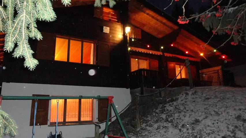 Ferienhaus für 10 Personen, mit Terrasse, mit Haustier in St. Niklaus