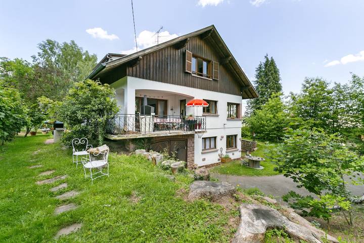 Chalet pour 15 personnes, avec terrasse et jardin - 1