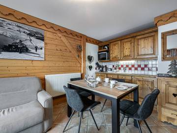 Apartment for 4 People in Meribel Village, Les Allues, Photo 1