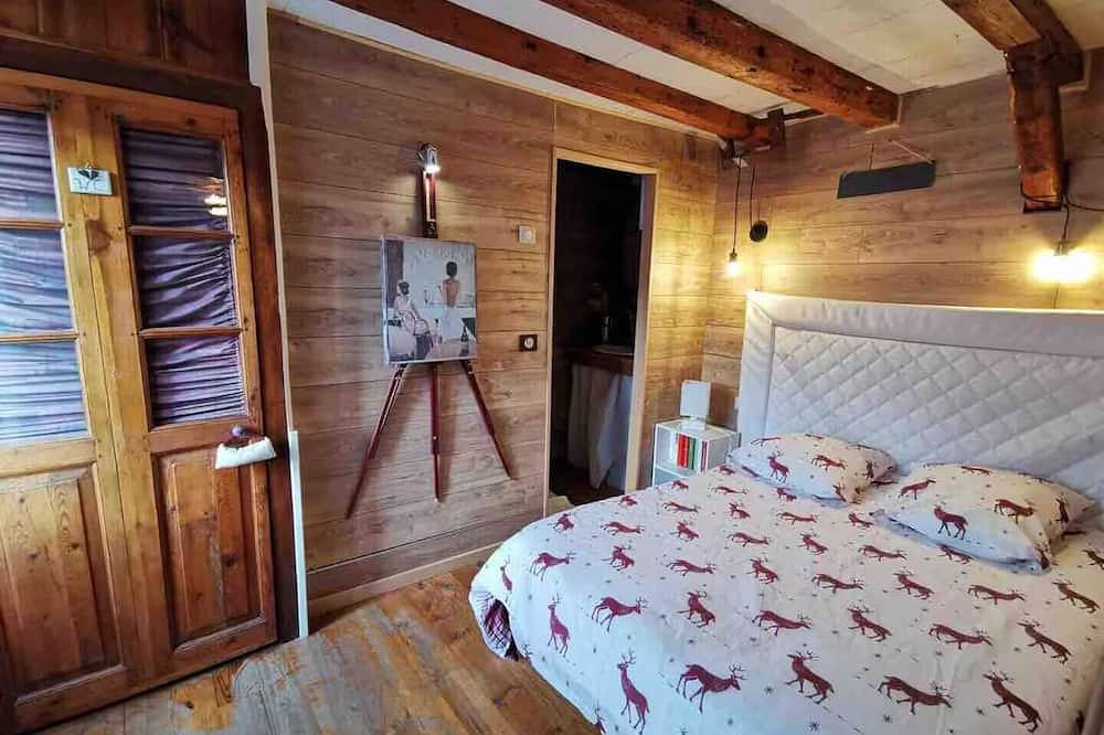 Maison avec beaucoup de cachet et du caractère. Proche nature et commerces. in Olette, Parc naturel régional des Pyrénées catalanes