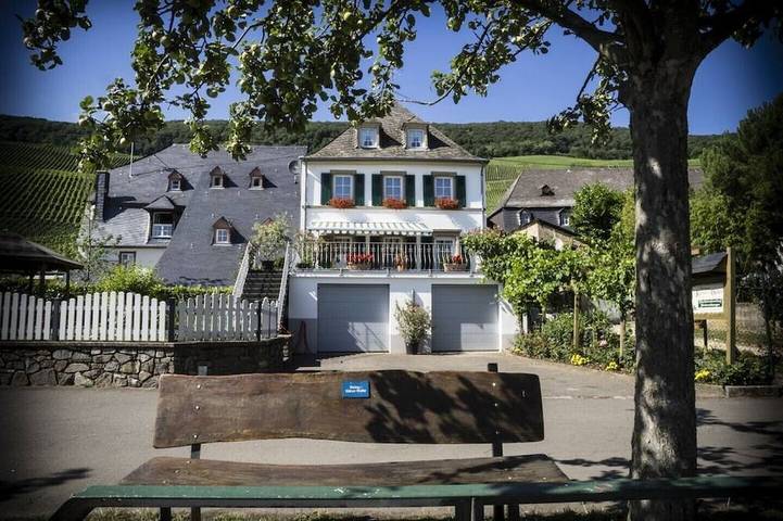 Ferienwohnung für 4 Personen, mit Balkon und Garten