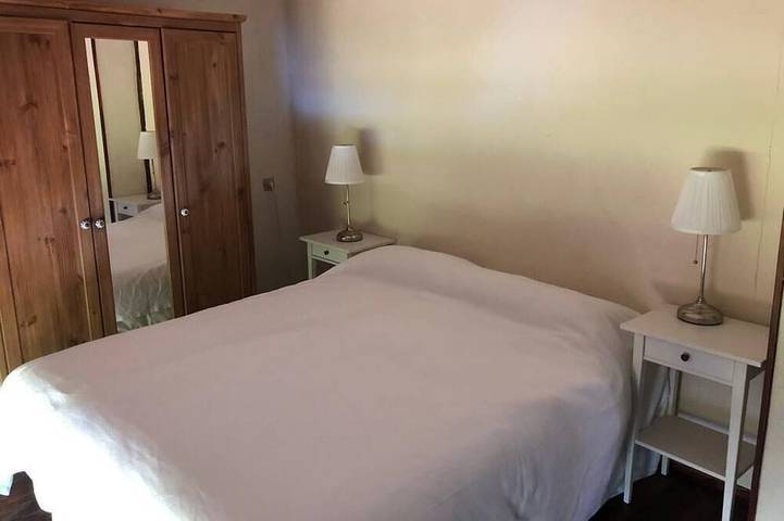 Gîte pour 12 personnes, avec jardin et piscine à Saint-Privat-des-Prés - 4