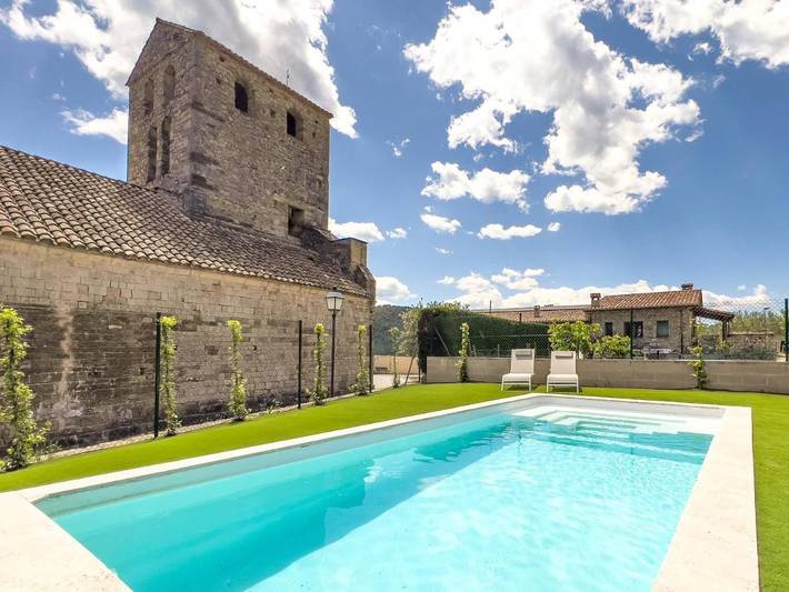 Location de vacances pour 11 personnes, avec jardin ainsi que piscine et terrasse à Beuda - 2