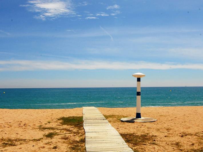 Casa de huéspedes para 7 personas, con jardín en Santa Susana - 4