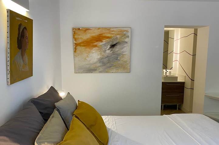 Gîte pour 2 personnes, avec terrasse ainsi que piscine et jardin, animaux acceptés à Saint-Maximin (Nimes) - 3