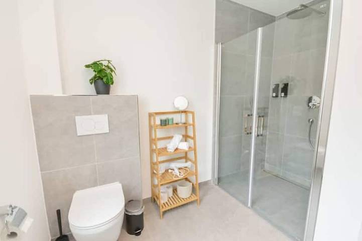 Appartement entier, Moderne & Elegante Terrassenwohnung Wifi Tv in Brackwede, Bielefeld