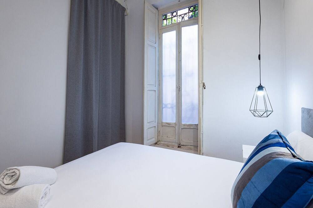 Entire apartment, The Vella Apartment in Valencia, Costa de Valencia
