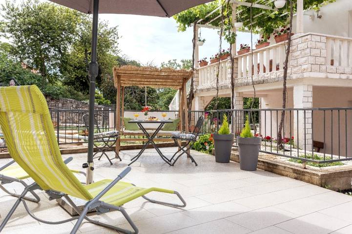 Ferienwohnung für 4 Personen, mit Balkon/Terrasse in Dubrovnik