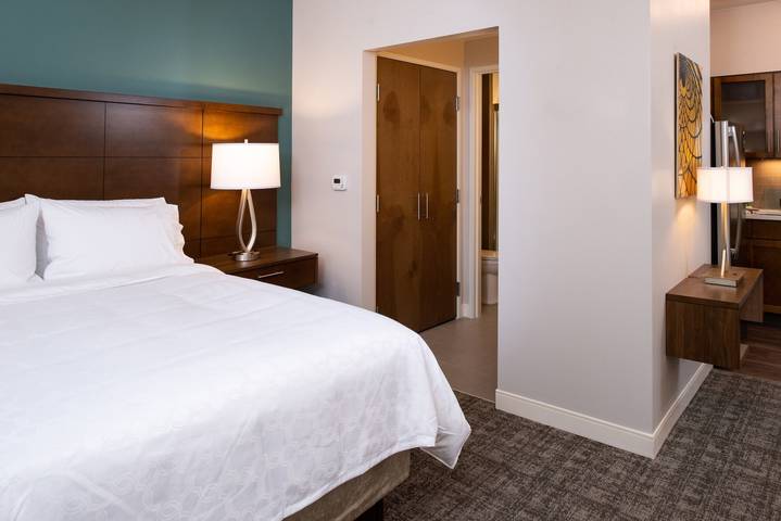 Entire studio, Staybridge Suites St. George in St. George (UT), Zion National Park