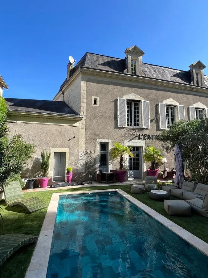 Villa pour 10 personnes, avec vue ainsi que piscine et jardin - 1