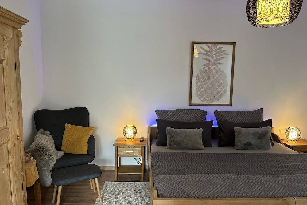 Ganze Wohnung, 92qm-große Ferienwohnung mit Terrasse in Muhr am See, Fränkisches Seenland