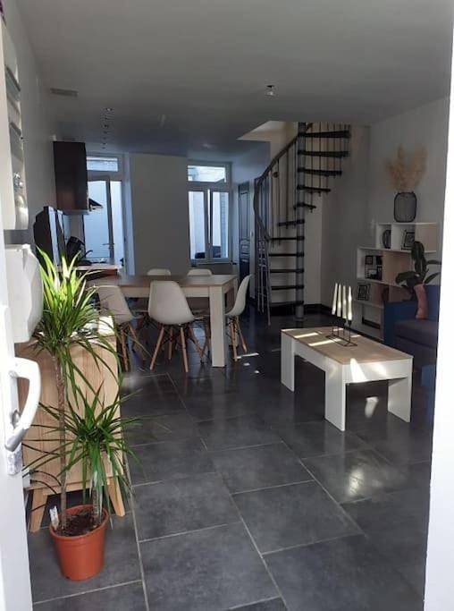 Geheel appartement, Three-Bedroom Apartment in Boulogne-sur-Mer, Boulogne-sur-Mer en omgeving