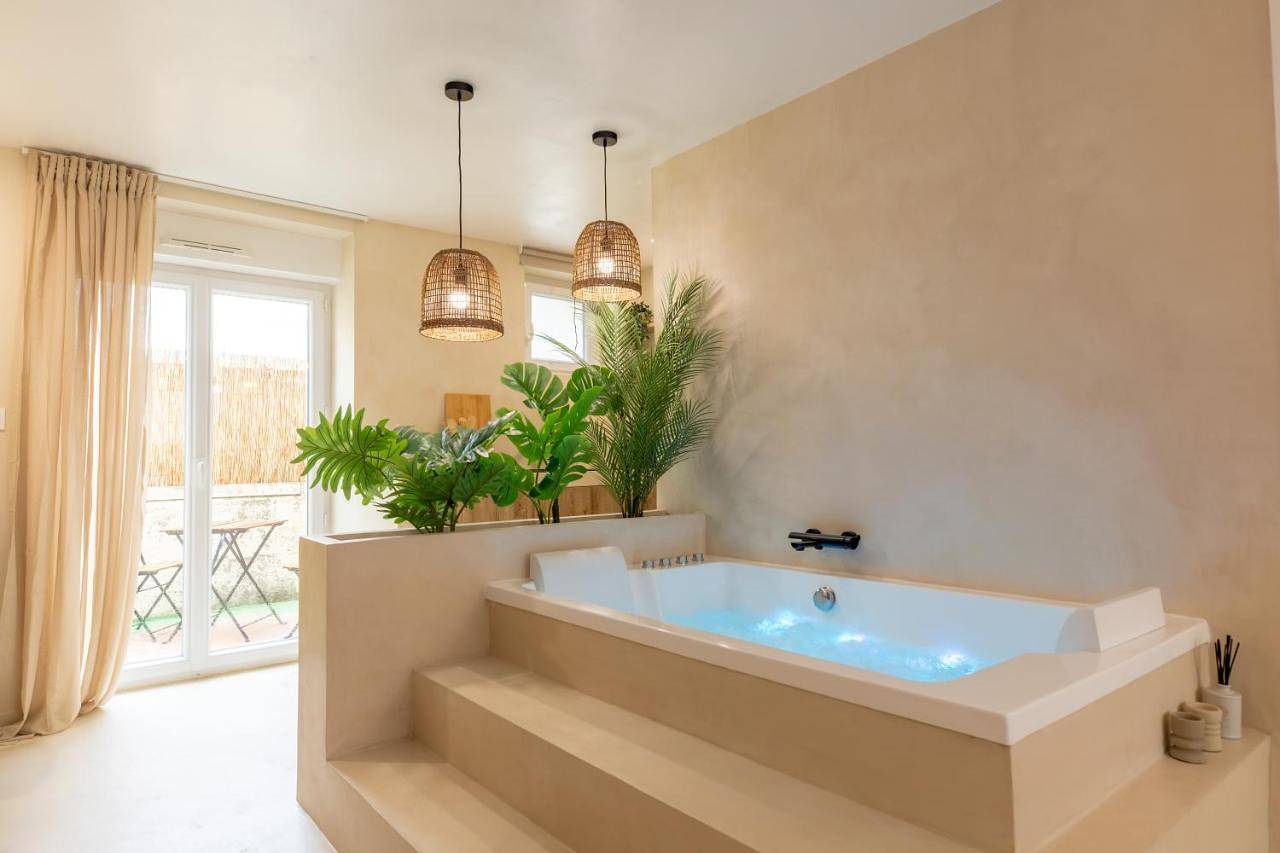Appartement entier, Suite Baniléa & Spa in Brest, Région de Brest