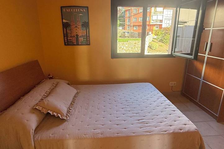 Portosin, a beautiful home with spectacular views of the Muros-Noia estuary in Miñortos, Porto do Son