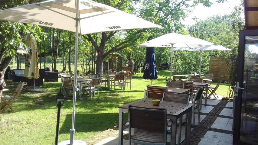 Location de vacances pour 2 personnes, avec sauna et jacuzzi ainsi que jardin et terrasse, animaux acceptés dans Jemeppe - 2