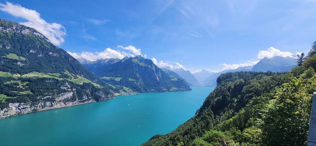 Ferienwohnung für 6 Personen, mit Balkon und Sauna sowie Ausblick in Seelisberg