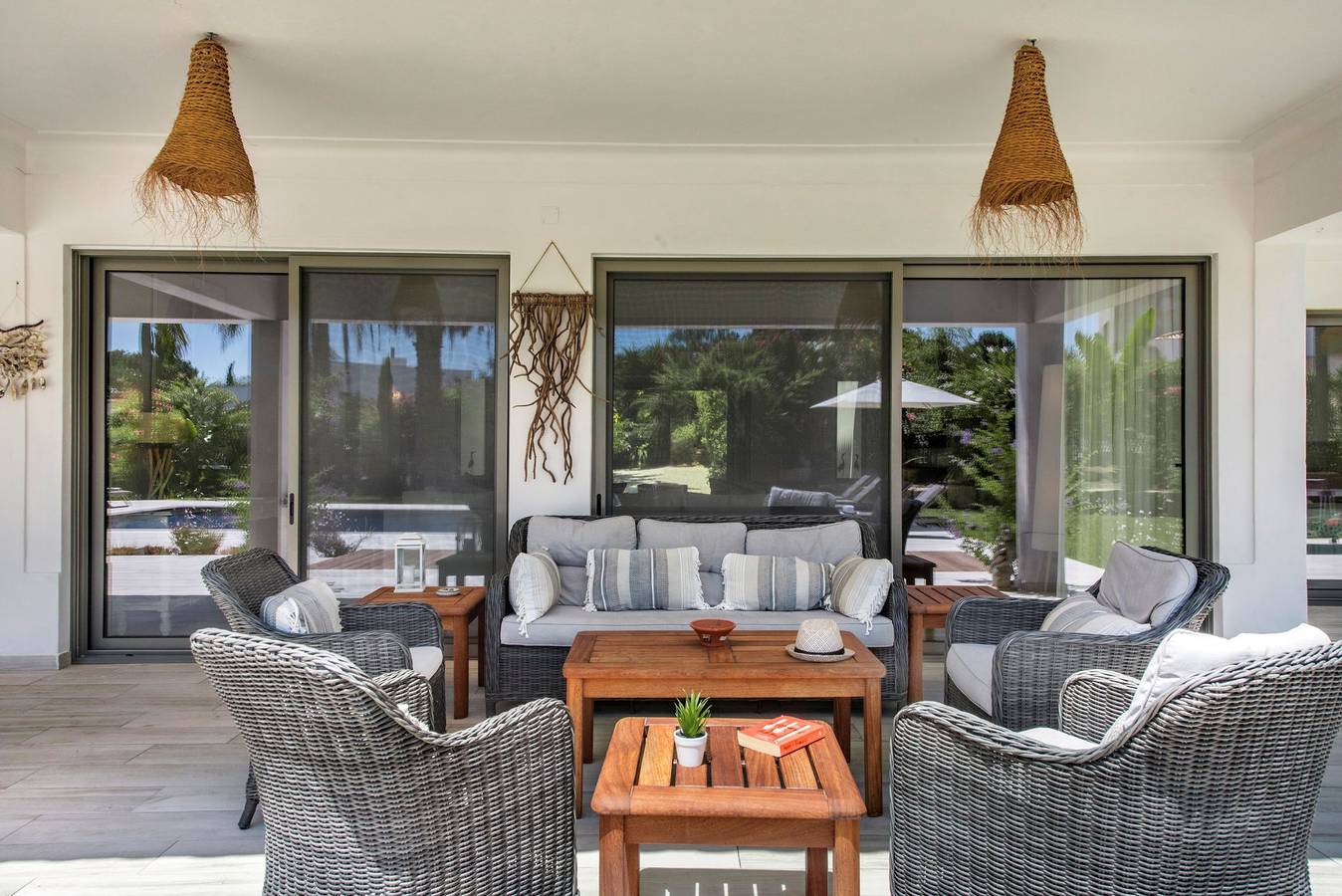 Exquisite Madeira Villa | Villa Funchal Belair | 4 Bedroom | Panoramic Sea View | Heated Pool | Hot-tub in Quinta do Lago, Almancil