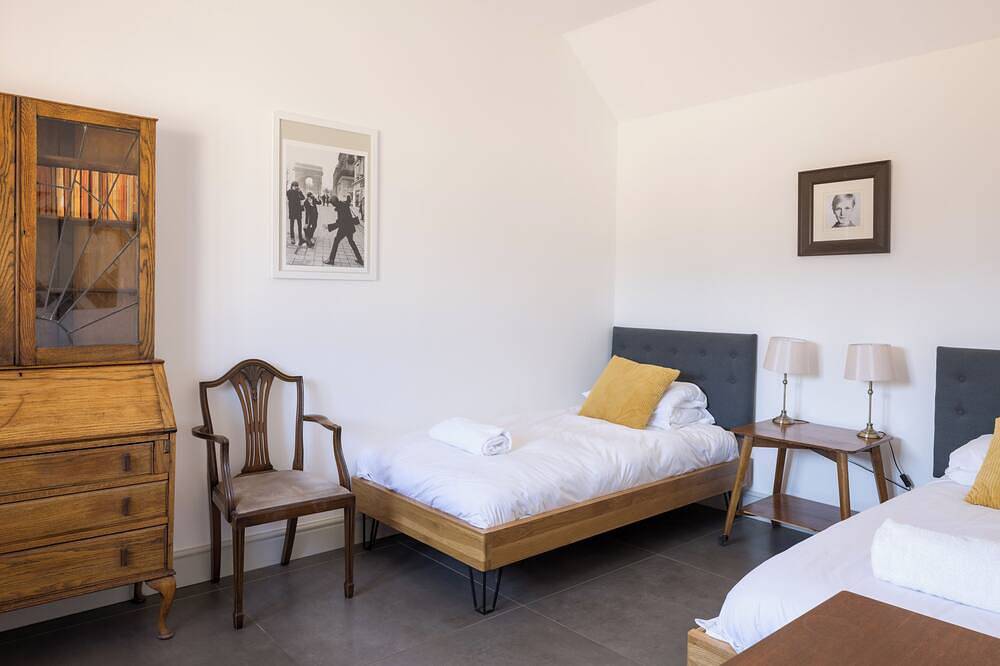 Stylish cottage, courtyard views, countryside location, 20 mins to Cambridge in Croydon (Cambridgeshire), Cambridgeshire