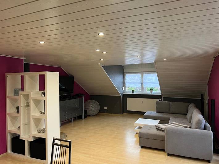 Ολόκληρο το διαμέρισμα, Apartment 'Ausblick' with Balcony and Wi-Fi in Hausen (Spessart-Mainland), Mainviereck