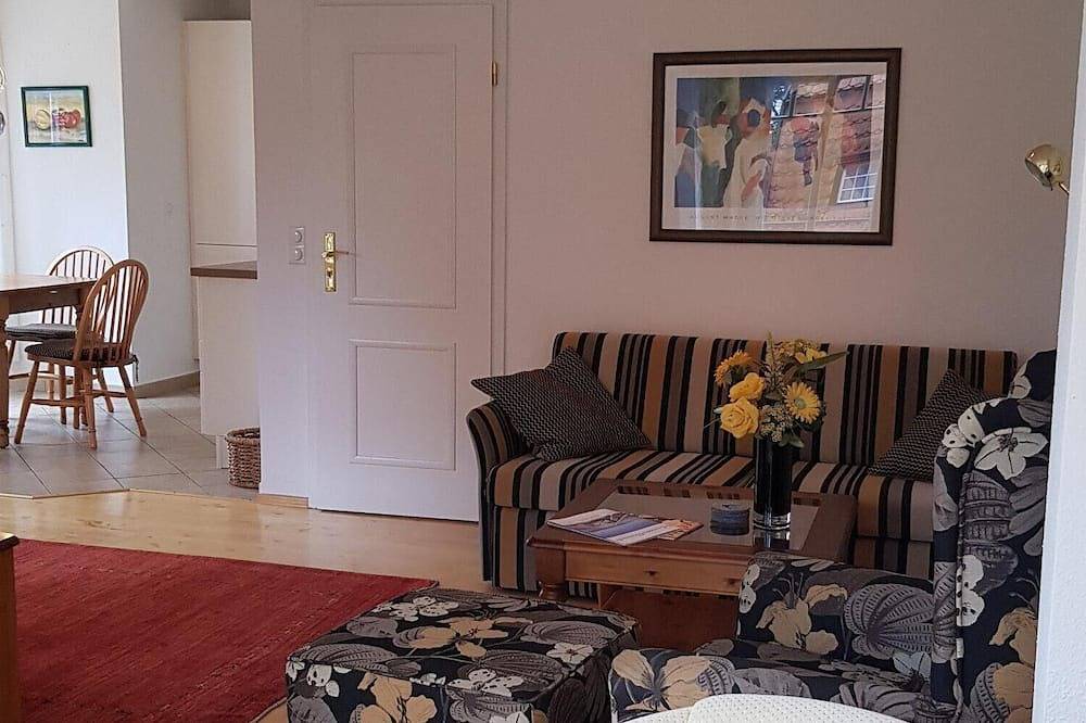 Apartamento entero, Vacation apartment Scharmützelsee, 2 adults + 1 child, 51m², balcony, directly in Bad Saarow in Bad Saarow, Dahme-Seengebiet