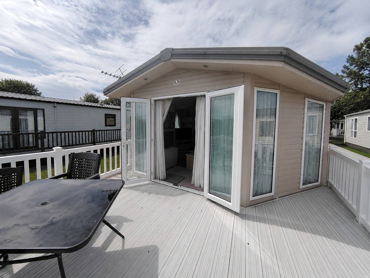 Marine Holiday Park - 21Nc in Rhyl, Denbighshire